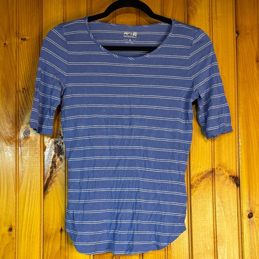 Apt. 9 Women's Short Sleeve Blue Tee